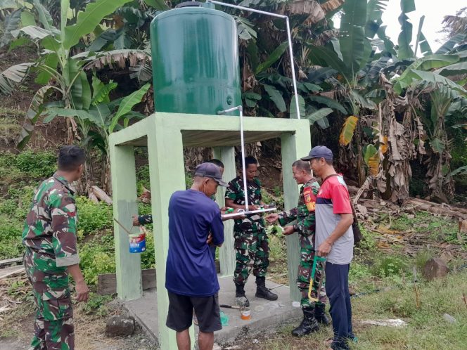 
					Penyelesaian Pembuatan Sumur Bor oleh Kodim 1314/Gorut di Desa Hutakalo