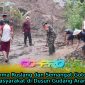 Babinsa Serma Ruslang dan Semangat Gotong Royong Masyarakat di Dusun Gudang Arang