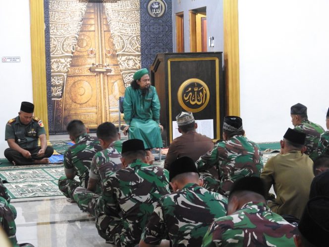 
					Danramil 1314-01/Kwandang Hadiri Tausiyah Ramadhan di Mesjid At-Takwa Brigif 22/Ota Manasa