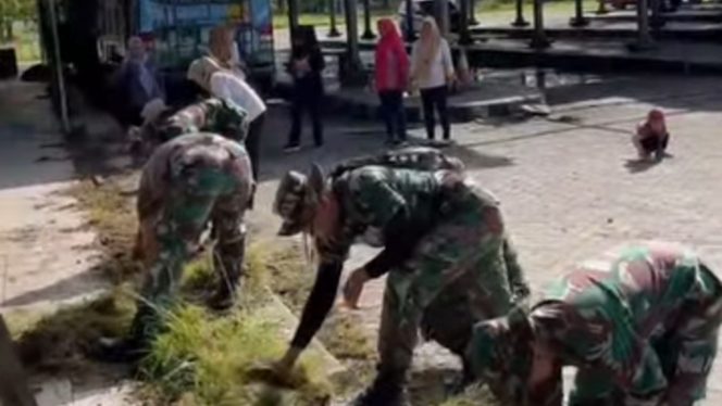 
					Dandim 1304/Gorontalo Pimpin Karya Bakti Bersihkan Terminal Dungingi