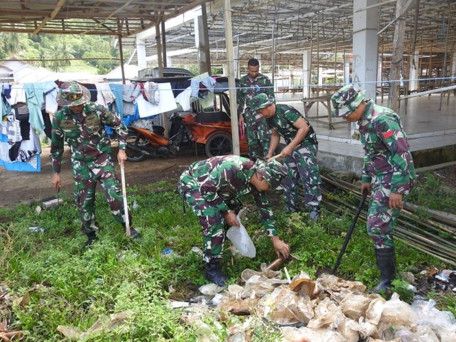 
					Sinergi Kodim Gorut, Kompi A Yonif 713/ST dan Masyarakat, Pasar Moluo Bersih dan Sehat