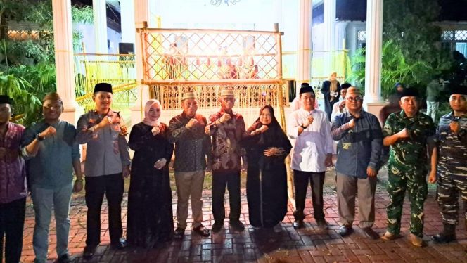 
					Sinergitas Kodim 1304/Gtl bersama Polresta Gorontalo dan Polres Bonebolango, Sukseskan Perayaan Malam Tumbilotohe