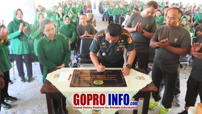 
					Letkol Inf Rayner Resmikan Aula Damai Bersatu pada HUT ke-6 Kodim 1314/Gorut