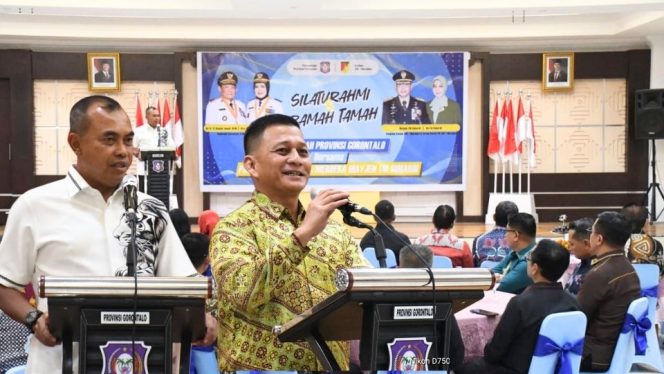 
					Danrem 133/NW Dampingi Pangdam XIII/Merdeka Hadiri Ramah Tamah Bersama Pemerintah Provinsi Gorontalo