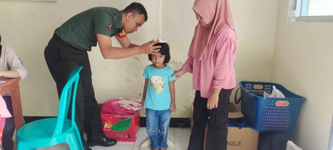 
					Babinsa Tapa Dampingi Posyandu Balita, Dukung Kesehatan Anak Sejak Dini   