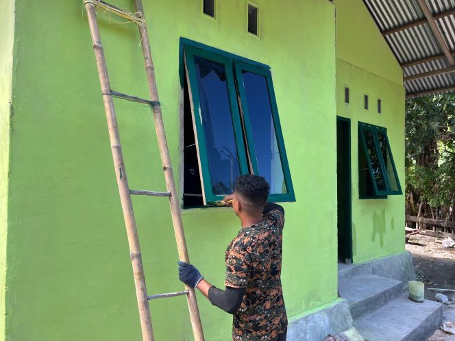 
					Satgas TMMD Kodim 1304/Gorontalo Sudah Mulai Cat Dinding RTLH