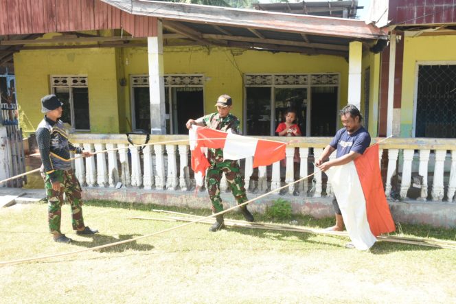 
					Satgas TMMD ke-125 Kodim 1304/Gorontalo Ajak Warga Kibarkan Bendera dan Umbul-umbul Merah Putih Sambut HUT ke-80 RI   