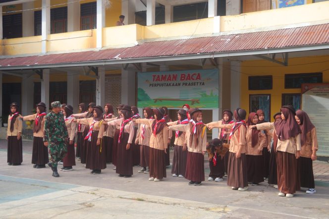 
					Tanamkan jiwa Nasionalis, KODIM 1304/Gorontalo Berikan Pelatihan PBB Kepada Siswa SMA
