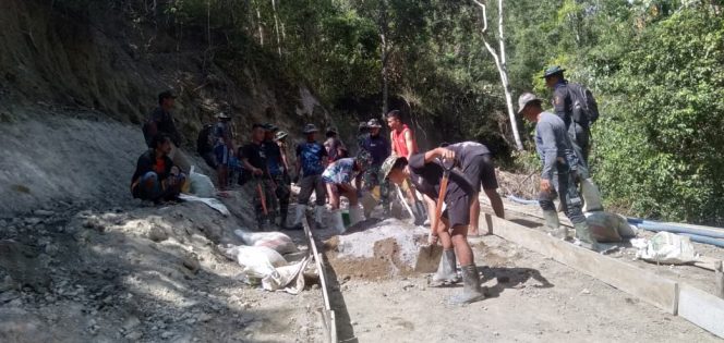 
					Semangat Gotong-Royong Berkobar Dalam Jiwa Satgas TMMD Ke-125