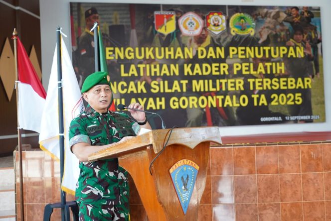
					Brigjen TNI Hardo Sihotang Pimpin Pengukuhan dan Penutupan Latihan Kader Pencak Silat Militer