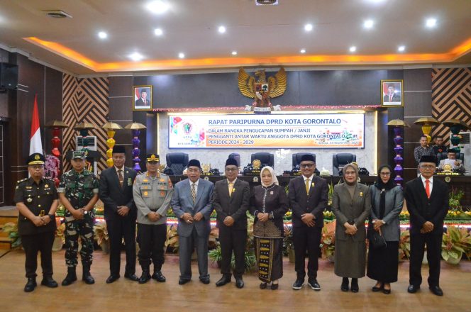 
					Kasdim 1304/Gorontalo Hadiri Rapat Paripurna PAW Anggota DPRD